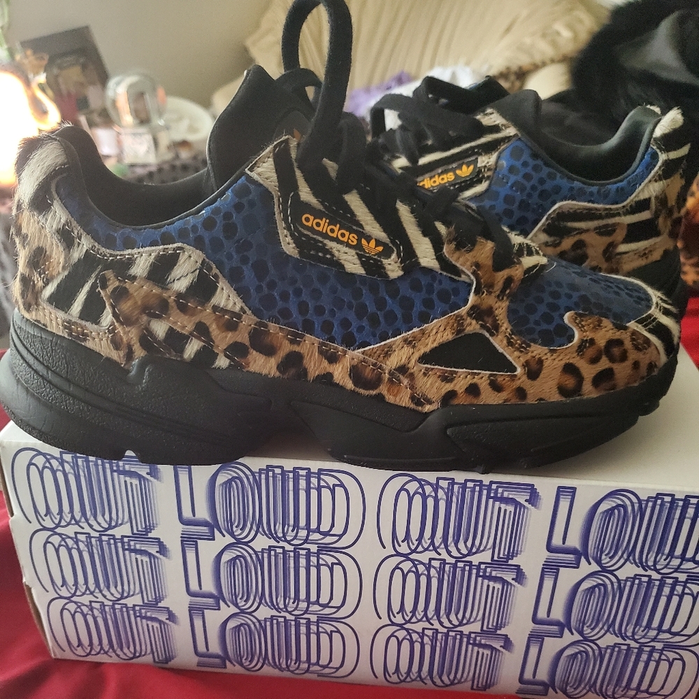 Adidas Falcon